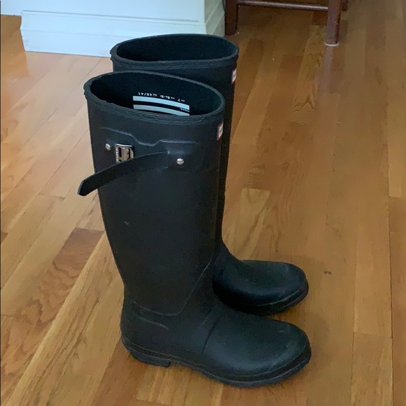 Hunter Boots - Picture 2 of 3